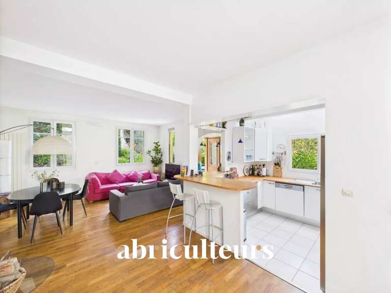 Maison Rueil-Malmaison - 3 chambres - 161m²