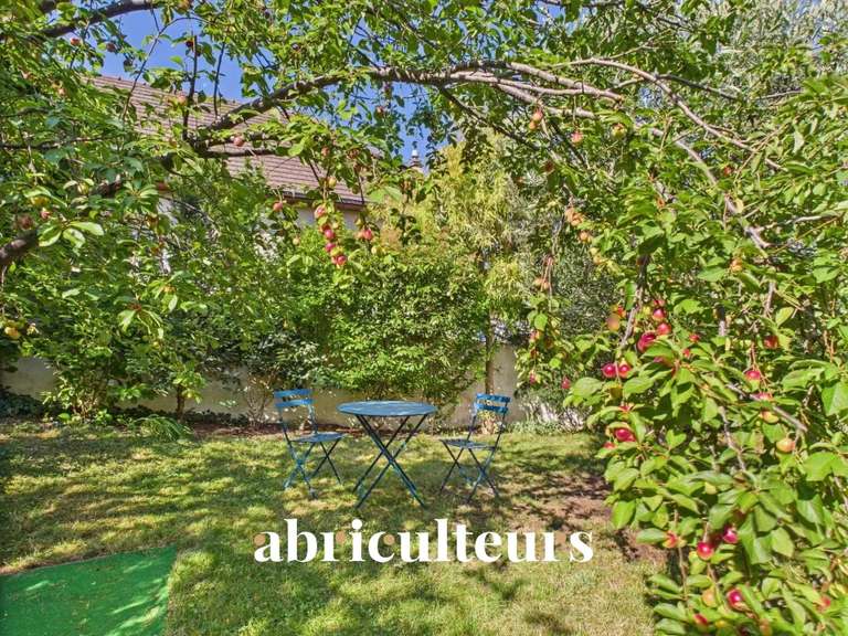 Maison Rueil-Malmaison - 3 chambres - 161m²