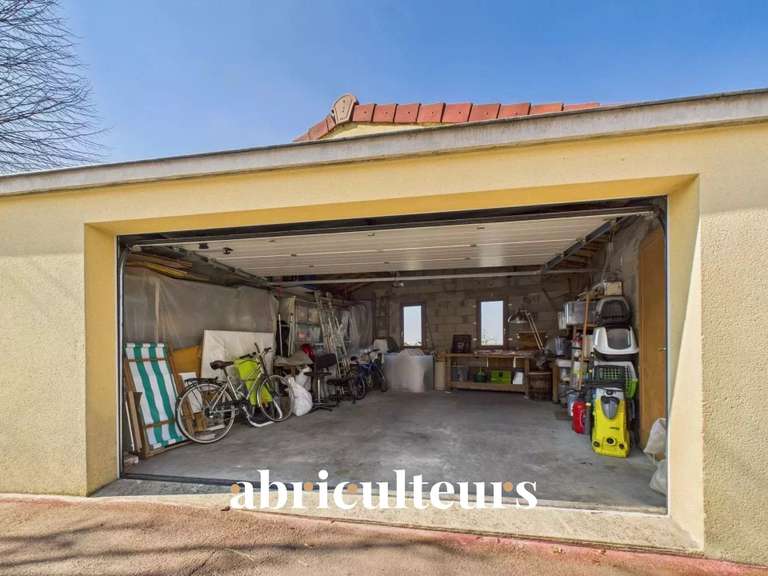 Maison Rueil-Malmaison - 3 chambres - 161m²