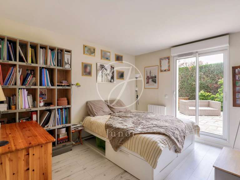 Maison Rueil-Malmaison - 5 chambres - 290m²