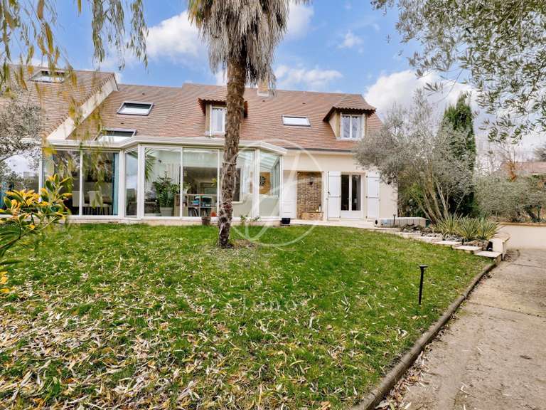Maison Rueil-Malmaison - 5 chambres - 290m²