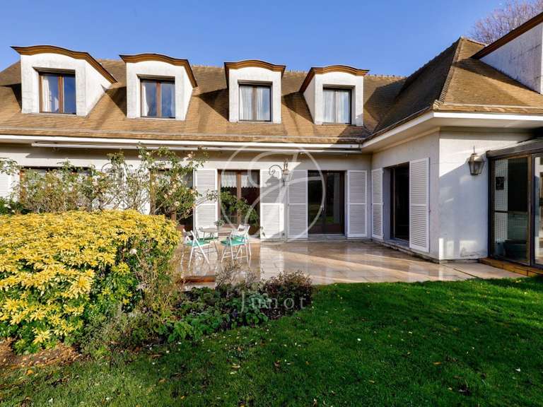House Rueil-Malmaison - 7 bedrooms - 363m²