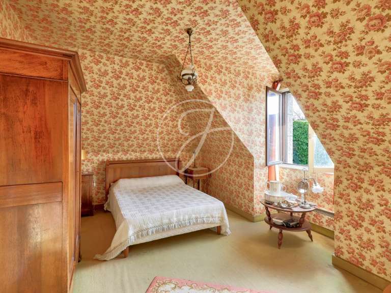 House Rueil-Malmaison - 7 bedrooms - 363m²