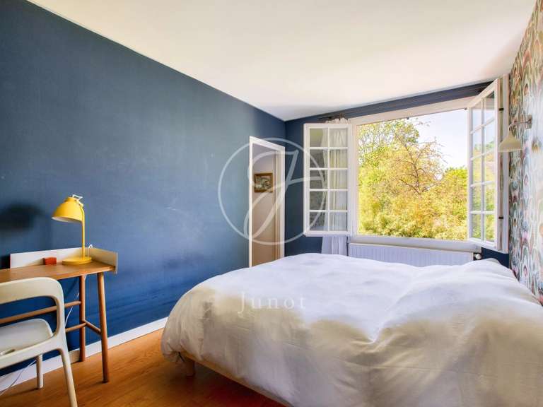 Maison Rueil-Malmaison - 5 chambres - 177m²