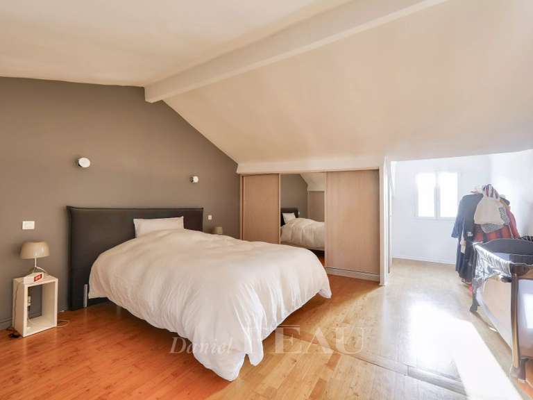 Maison Rueil-Malmaison - 3 chambres - 172m²