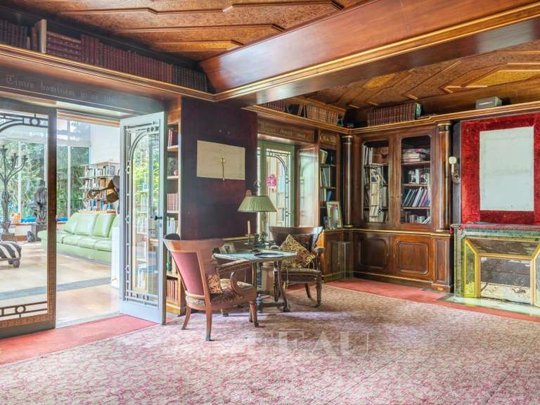 Maison Rueil-Malmaison - 6 chambres - 557m²