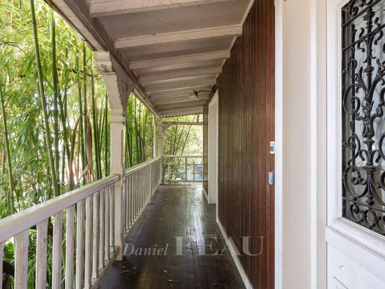 Maison Rueil-Malmaison - 6 chambres - 557m²