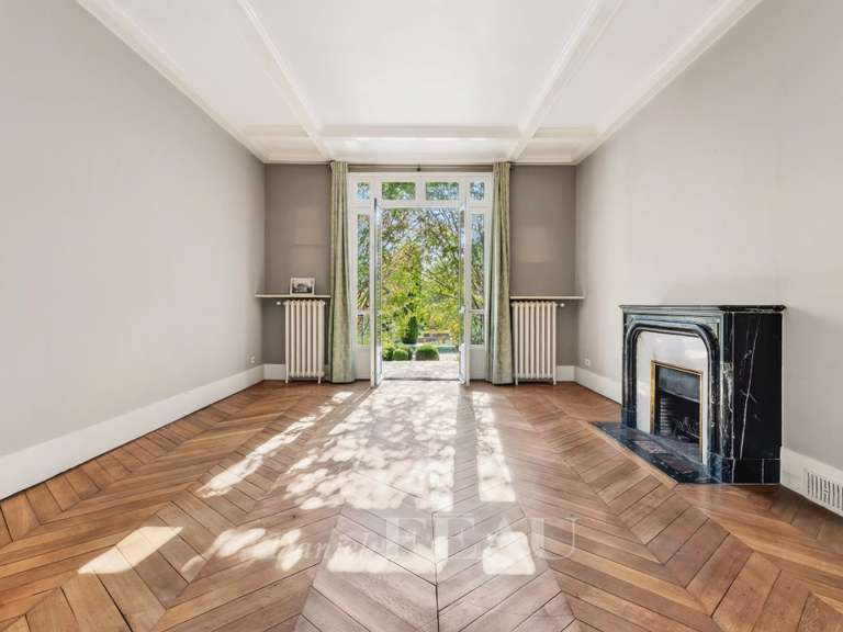 Maison Rueil-Malmaison - 6 chambres - 538m²