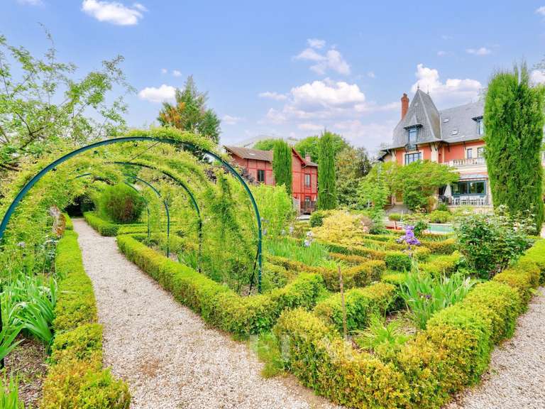 Maison Rueil-Malmaison - 6 chambres - 538m²