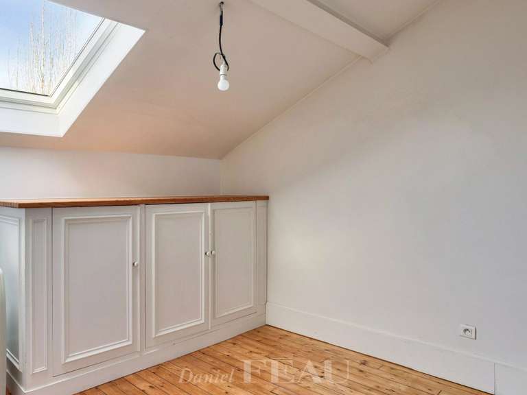 House Rueil-Malmaison - 5 bedrooms - 315m²