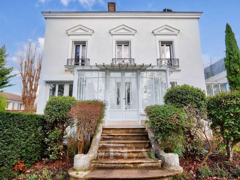 House Rueil-Malmaison - 5 bedrooms - 315m²