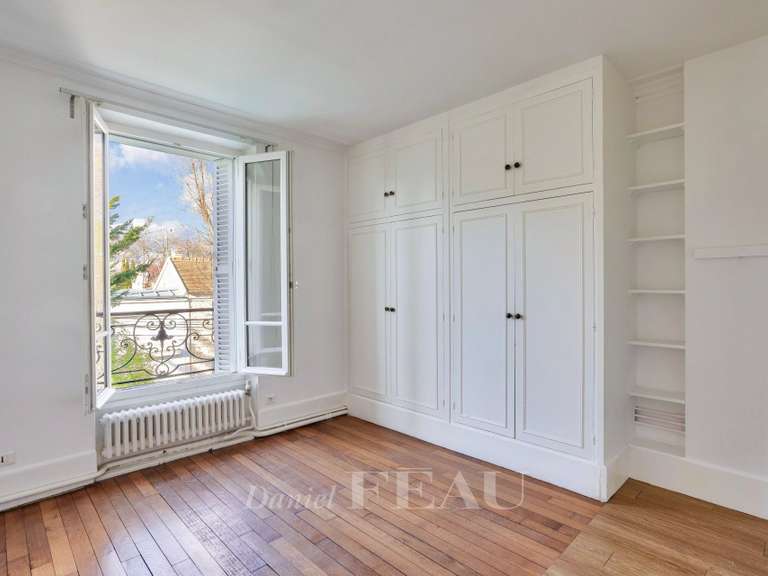 House Rueil-Malmaison - 5 bedrooms - 315m²