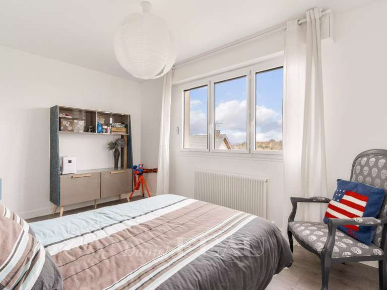 Maison Rueil-Malmaison - 4 chambres - 180m²