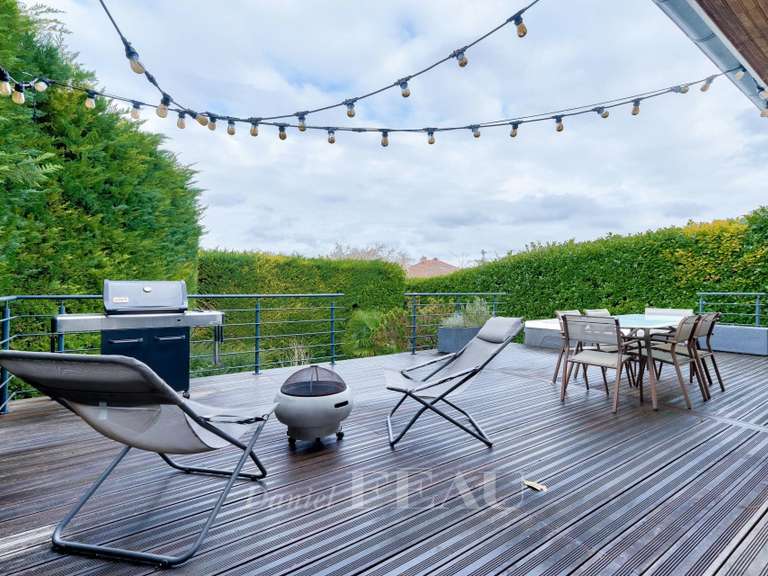 Maison Rueil-Malmaison - 4 chambres - 180m²