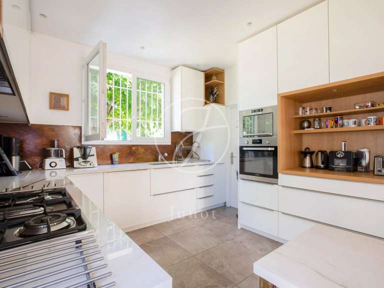 Maison Rueil-Malmaison - 5 chambres - 260m²