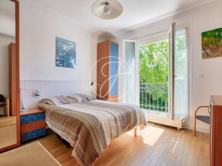 Maison Rueil-Malmaison - 5 chambres - 260m²