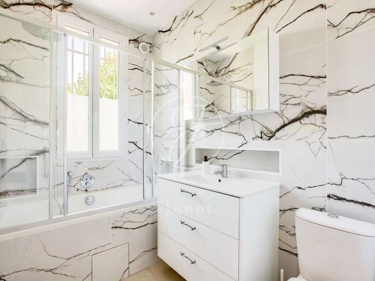 Maison Rueil-Malmaison - 5 chambres - 260m²