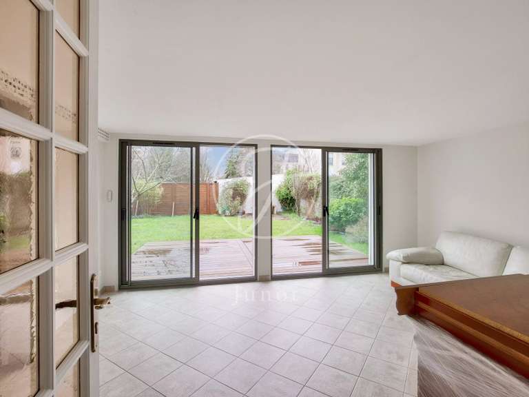 Maison Rueil-Malmaison - 5 chambres - 201m²