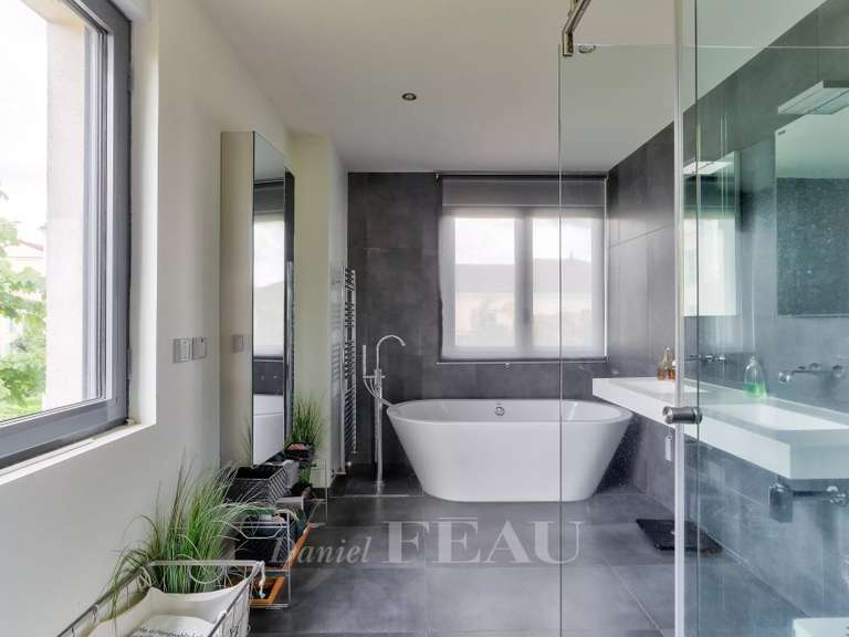 Maison Rueil-Malmaison - 6 chambres - 398m²