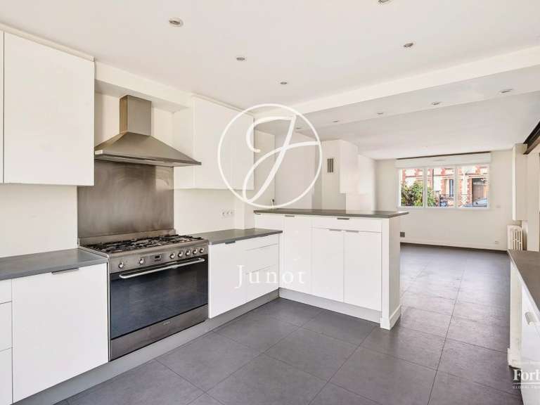 Maison Rueil-Malmaison - 5 chambres - 185m²