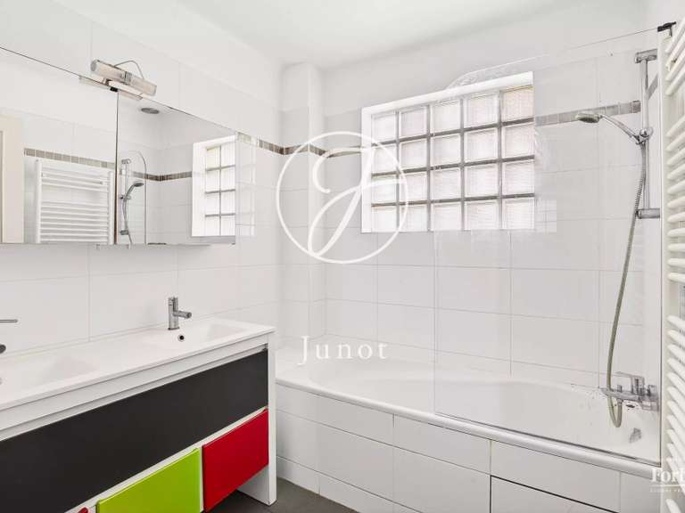 Maison Rueil-Malmaison - 5 chambres - 185m²