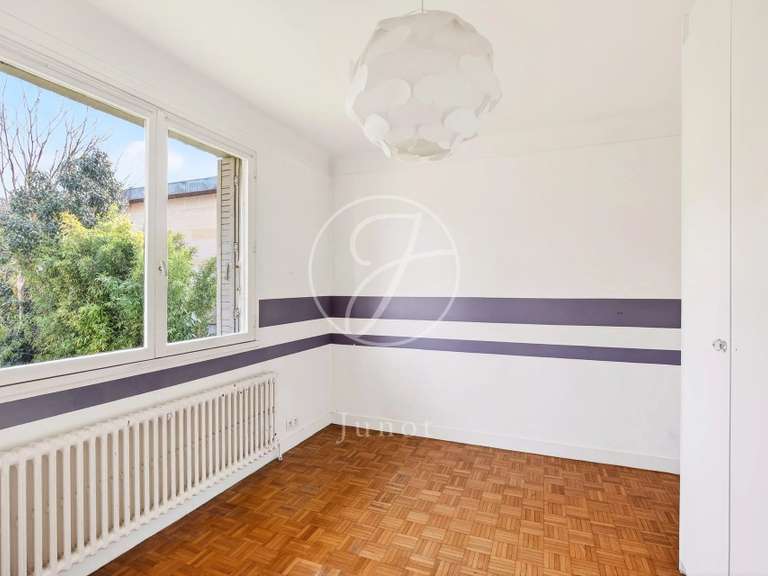 Maison Rueil-Malmaison - 5 chambres - 185m²