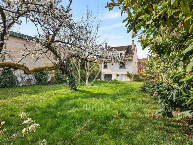 Maison Rueil-Malmaison - 5 chambres - 185m²