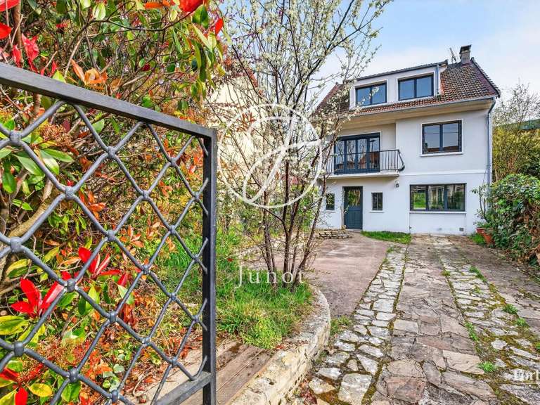 Maison Rueil-Malmaison - 5 chambres - 185m²