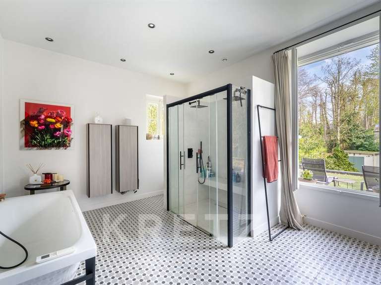 Maison Rueil-Malmaison - 5 chambres - 280m²