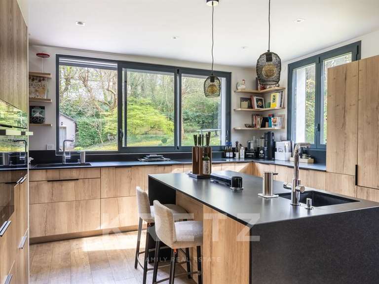 Maison Rueil-Malmaison - 5 chambres - 280m²