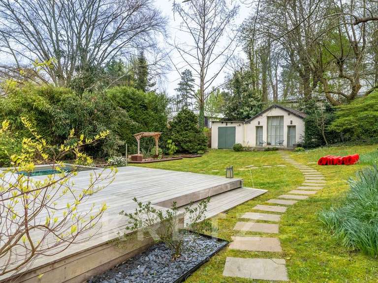 Maison Rueil-Malmaison - 5 chambres - 280m²