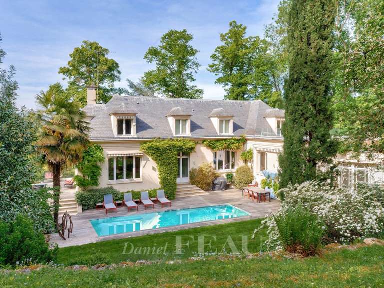 Maison Rueil-Malmaison - 6 chambres - 486m²