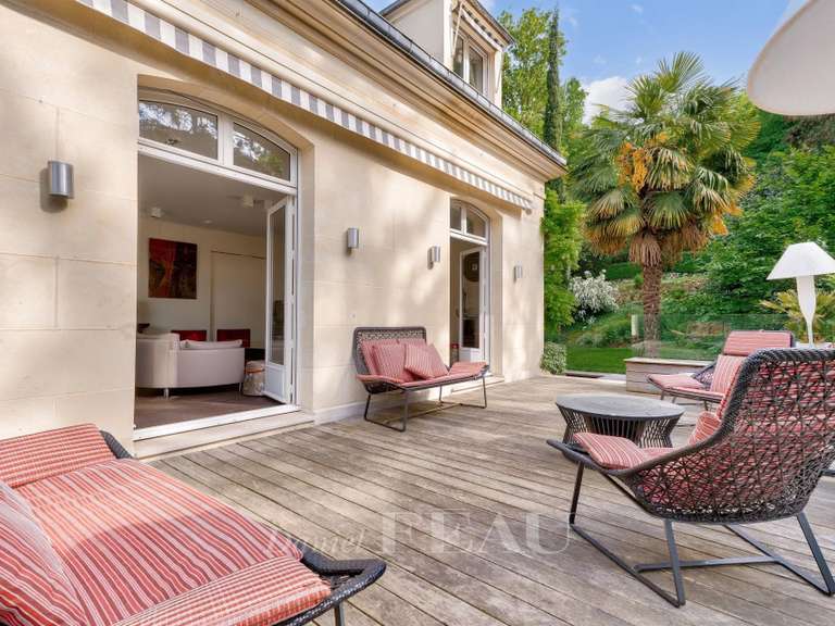 Maison Rueil-Malmaison - 6 chambres - 486m²