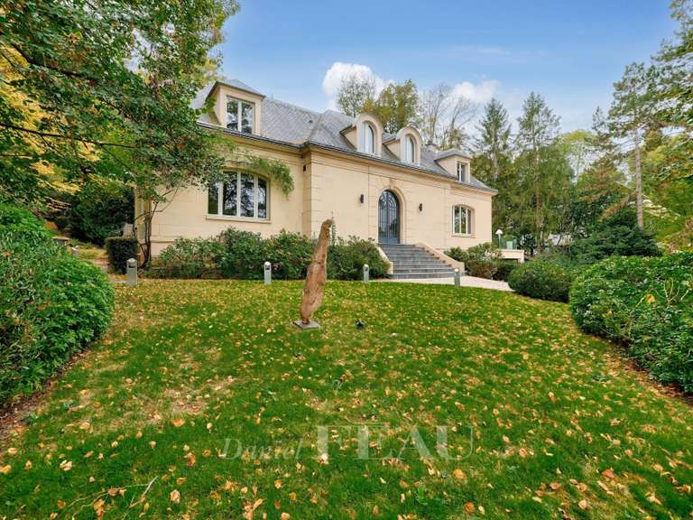 Maison Rueil-Malmaison - 6 chambres - 486m²