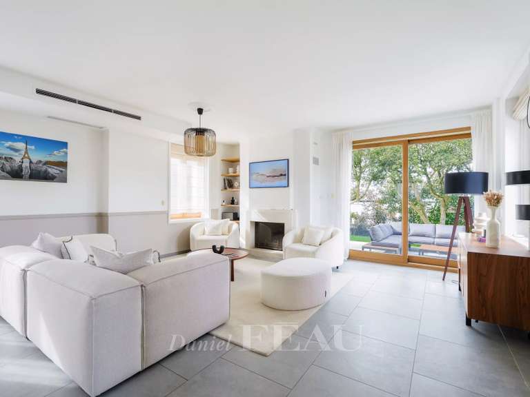 Maison Rueil-Malmaison - 4 chambres - 220m²