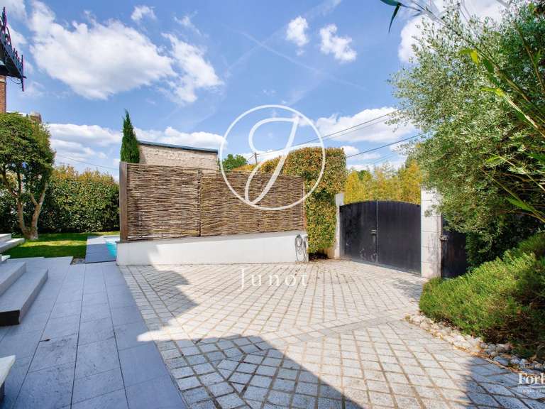 Maison Rueil-Malmaison - 4 chambres - 221m²