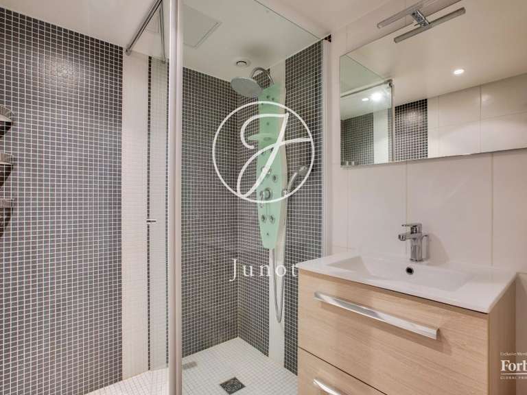 Maison Rueil-Malmaison - 4 chambres - 221m²