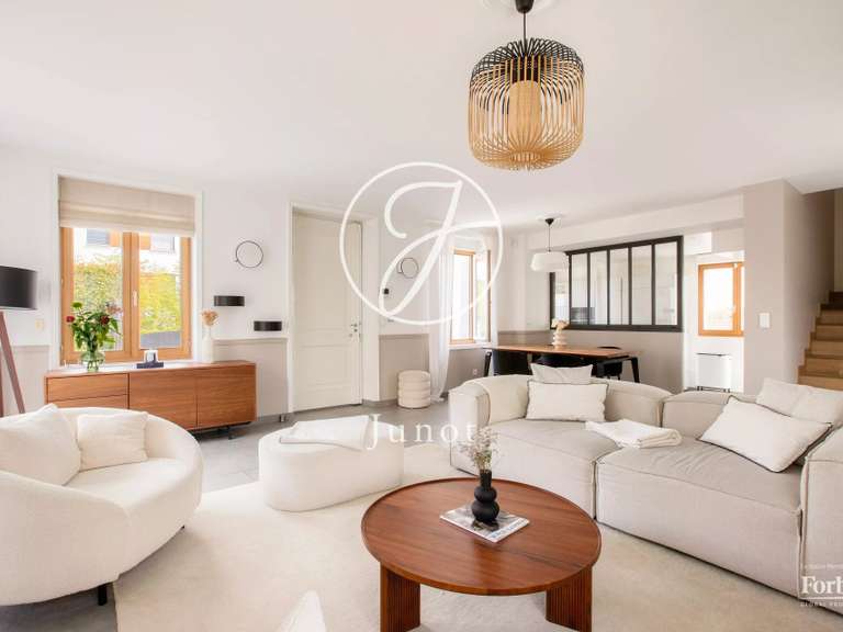 Maison Rueil-Malmaison - 4 chambres - 221m²