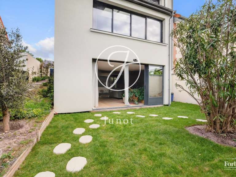 Maison Rueil-Malmaison - 4 chambres - 231m²