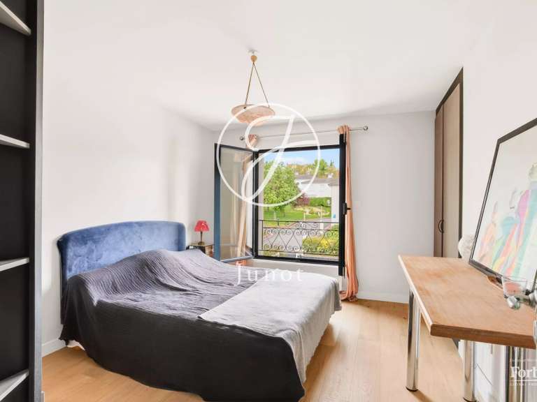 Maison Rueil-Malmaison - 4 chambres - 231m²