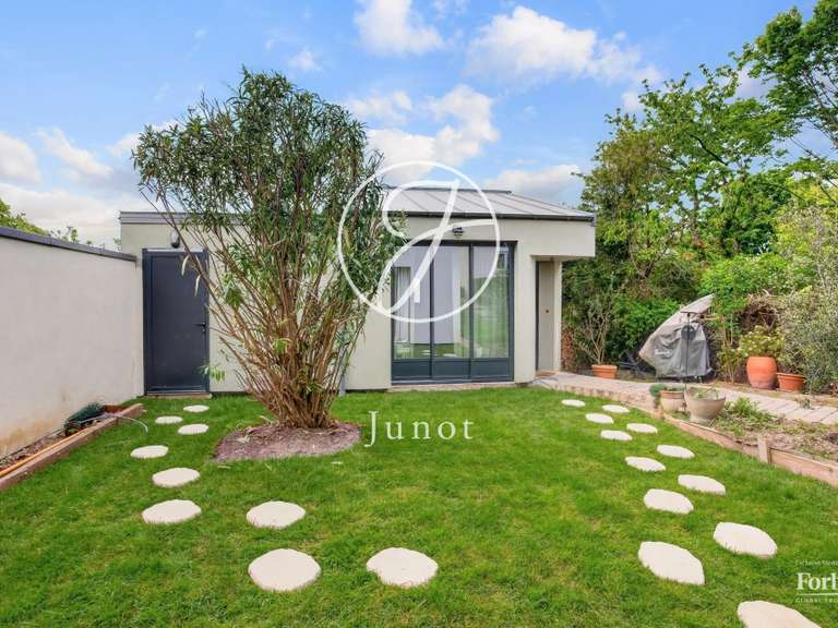 Maison Rueil-Malmaison - 4 chambres - 231m²