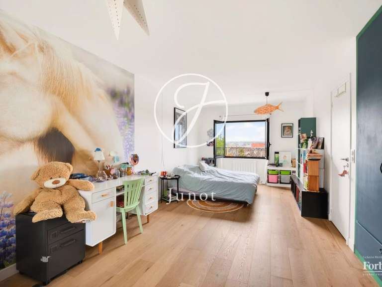 Maison Rueil-Malmaison - 4 chambres - 231m²