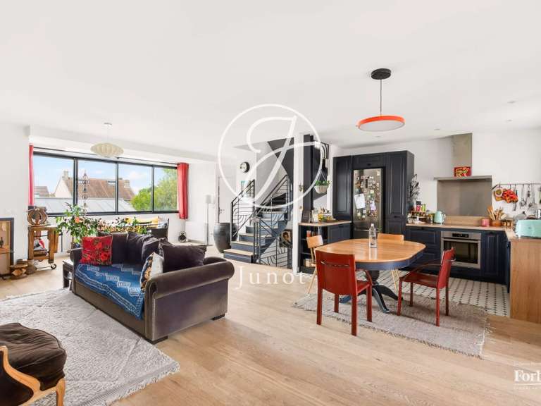 Maison Rueil-Malmaison - 4 chambres - 231m²