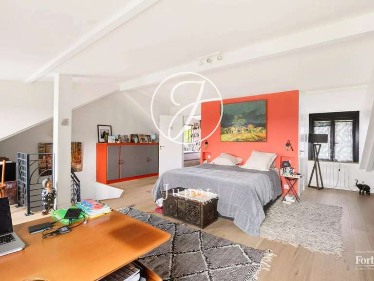 Maison Rueil-Malmaison - 4 chambres - 231m²