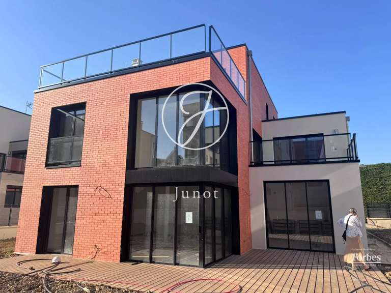 Maison Rueil-Malmaison - 5 chambres - 281m²