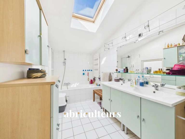 Maison Rueil-Malmaison - 3 chambres - 132m²