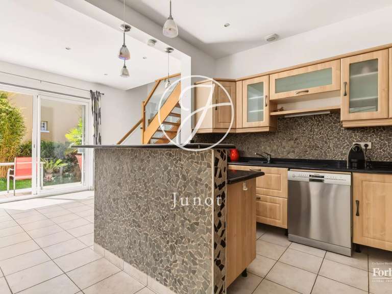 Maison Rueil-Malmaison - 3 chambres - 170m²