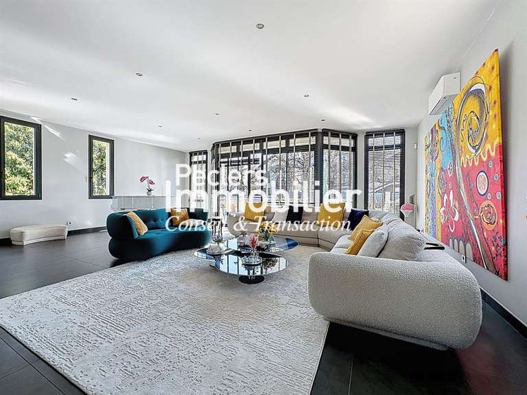Maison Rueil-Malmaison - 6 chambres - 314m²