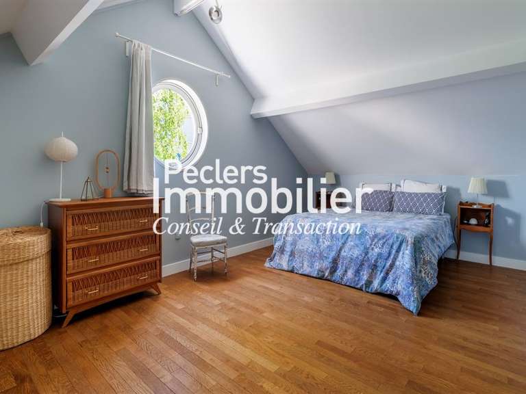 Maison Rueil-Malmaison - 6 chambres - 204m²