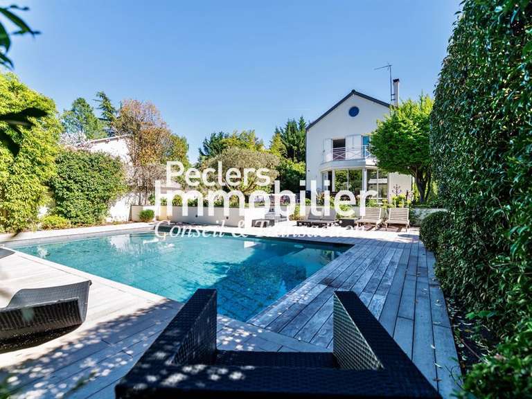 Maison Rueil-Malmaison - 6 chambres - 204m²